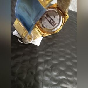 Stunning Gold-Tone CHENXI Watch - Brand New with Tags”